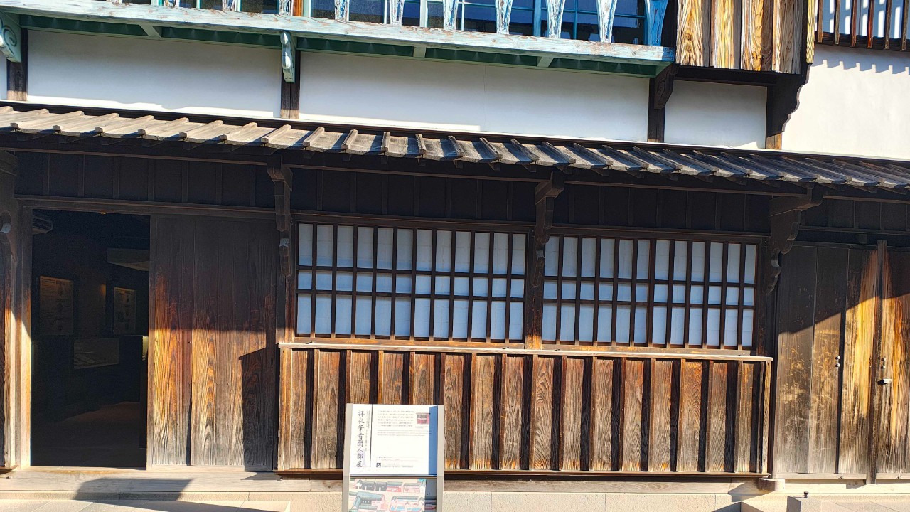 長崎出島の復元された建物の画像